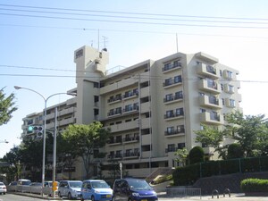 ﾗｲｵﾝｽﾞﾏﾝｼｮﾝ万博公園（704）外観写真