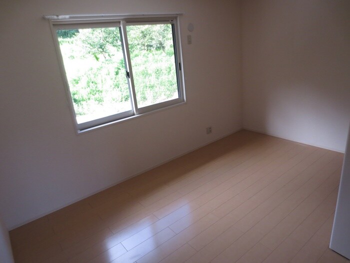 物件内観写真13　(居室)