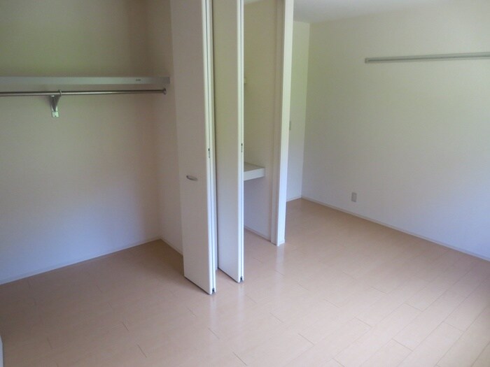 物件内観写真15　(収納)