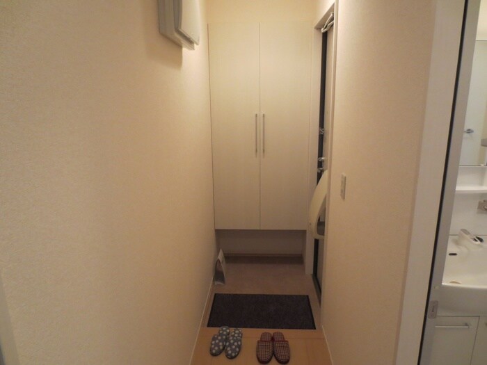 物件内観写真21　(玄関)