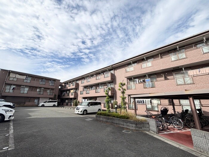 物件外観写真3　(外観写真)