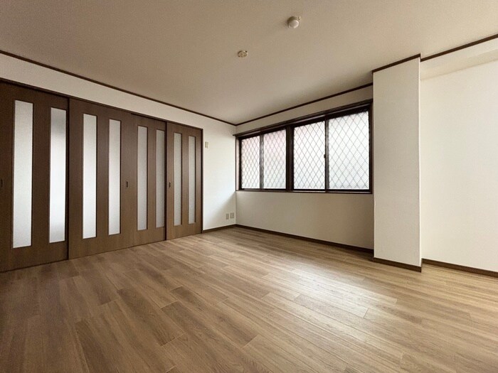 物件内観写真10　(居室)