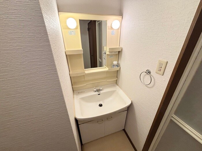 物件内観写真15　(洗面)