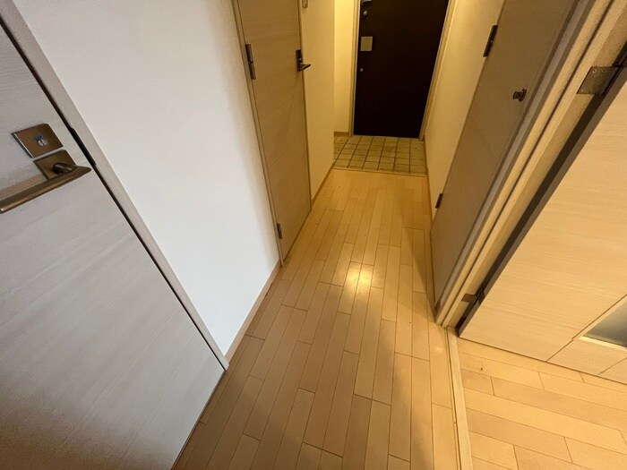 物件内観写真17　(廊下)