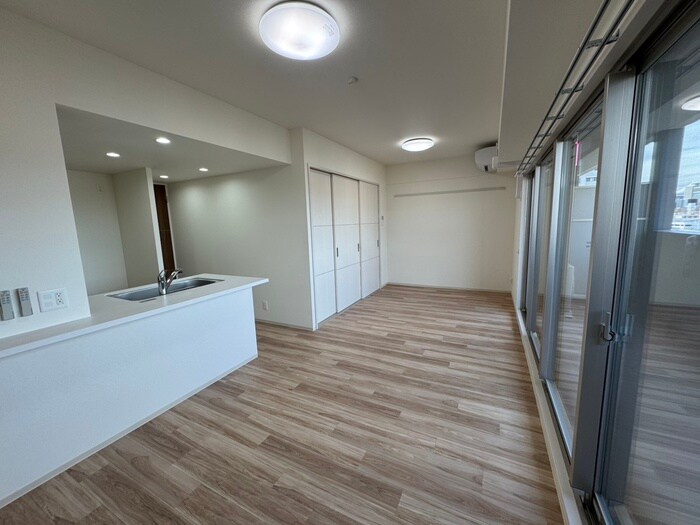 物件内観写真7　(居室)