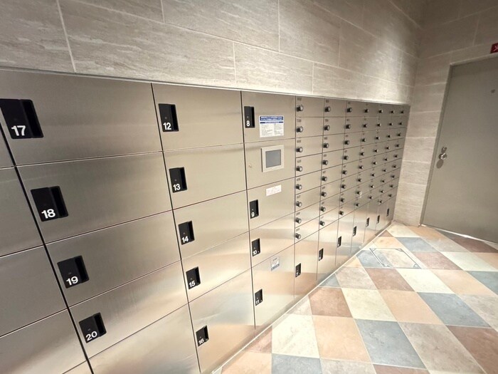 物件外観写真4　(建物設備)