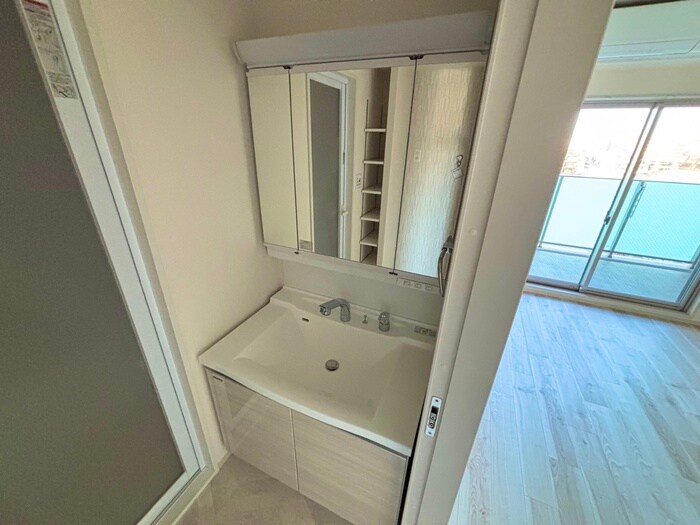 物件内観写真13　(洗面)