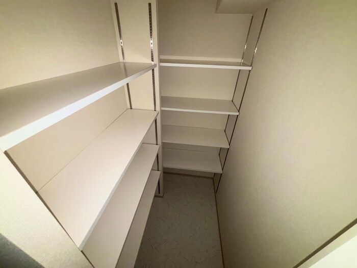 物件内観写真18　(靴箱)