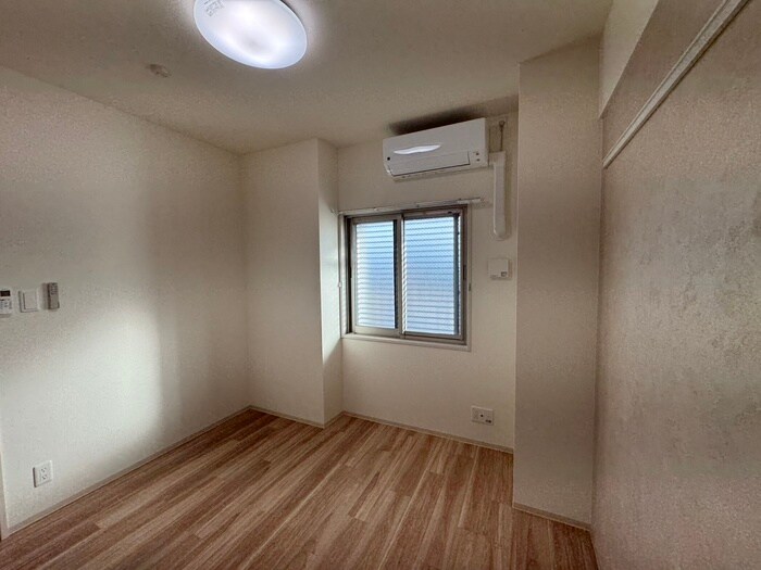 物件内観写真19　(居室)