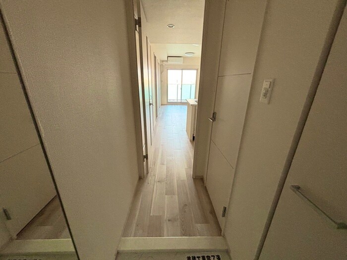 物件内観写真19　(廊下)