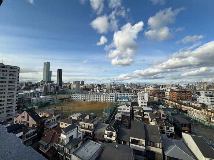 物件内観写真20　(室内からの展望)