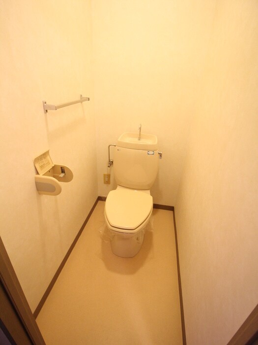 物件内観写真15　(トイレ)