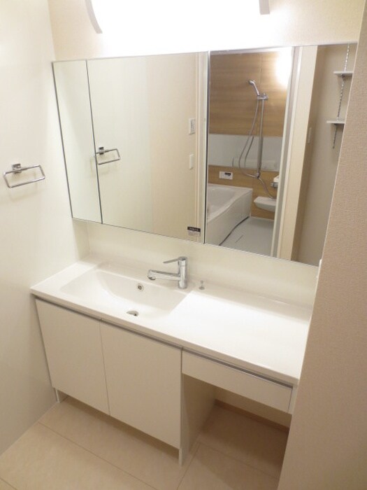 物件内観写真13　(洗面)