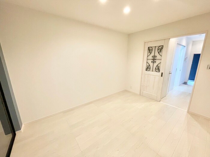 物件内観写真8　(居室)