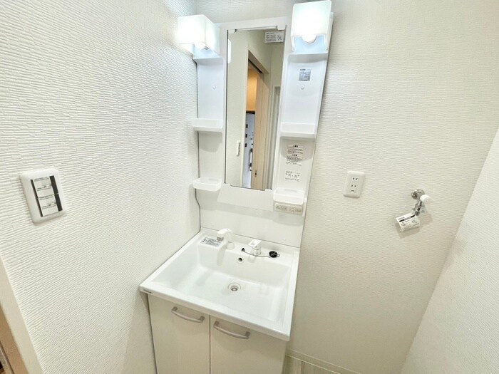 物件内観写真12　(洗面)