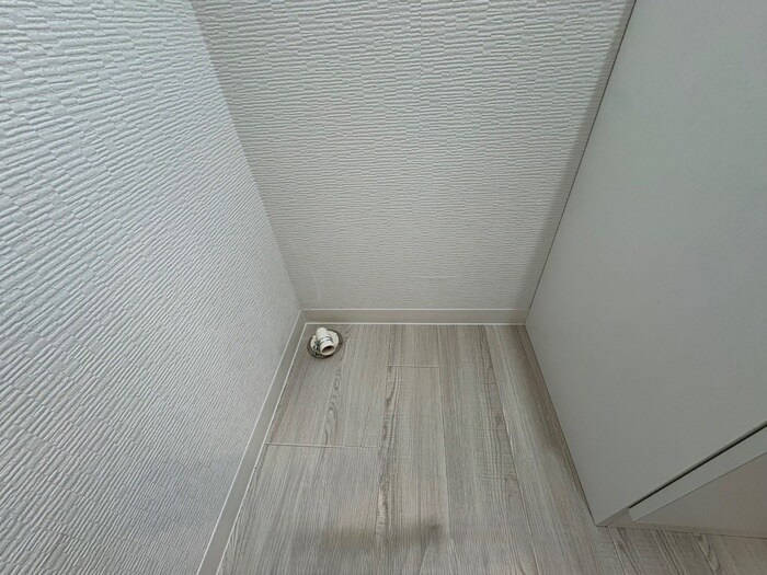 物件内観写真14　(洗濯機置場)