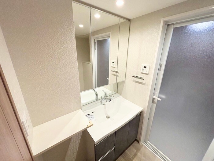 物件内観写真11　(洗面)