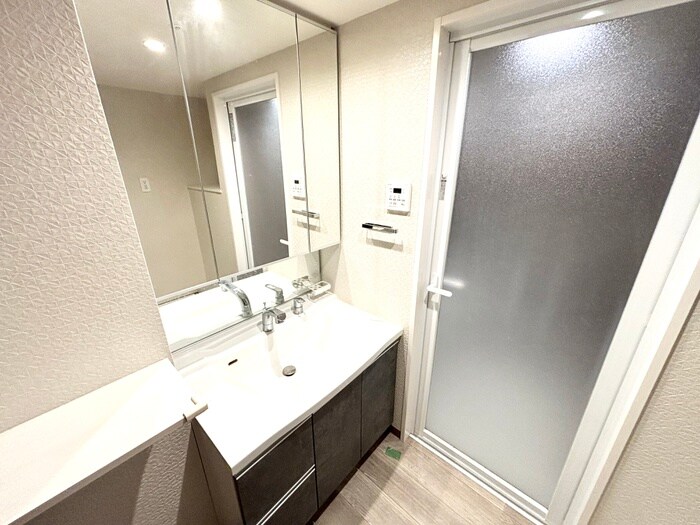 物件内観写真12　(洗面)