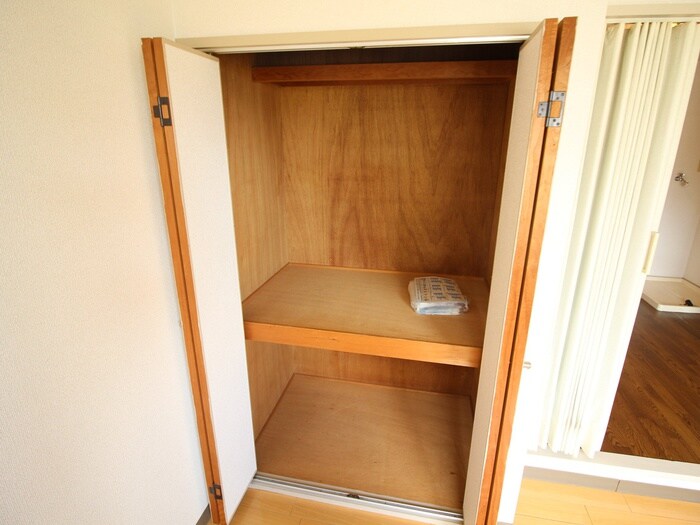 物件内観写真8　(収納)