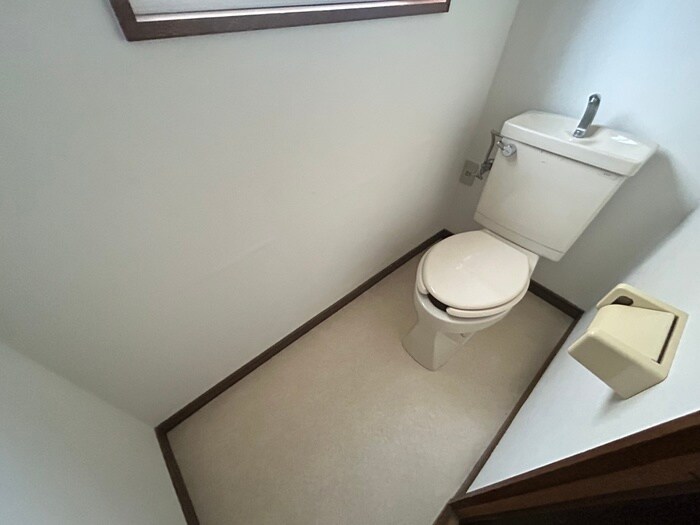 物件内観写真7　(トイレ)
