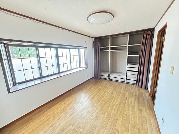 物件内観写真10　(居室)