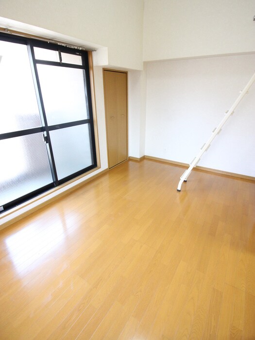 物件内観写真10　(居室)