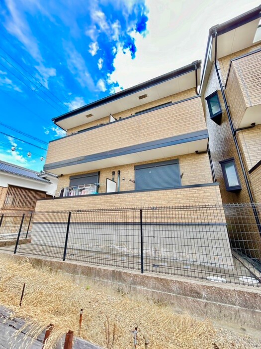 物件外観写真3　(外観写真)