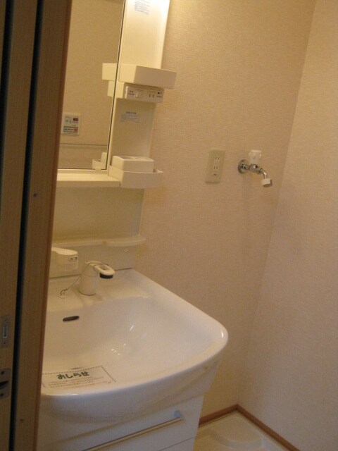 物件内観写真12　(洗面)