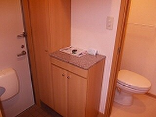 物件内観写真17　(玄関)