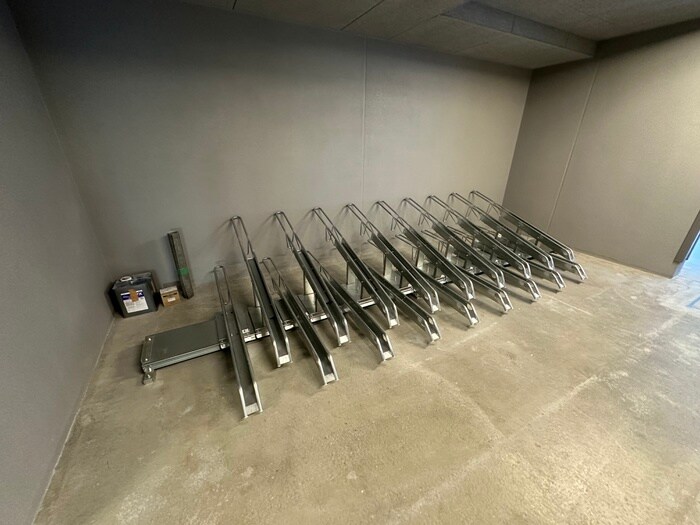 物件外観写真5　(駐輪場)