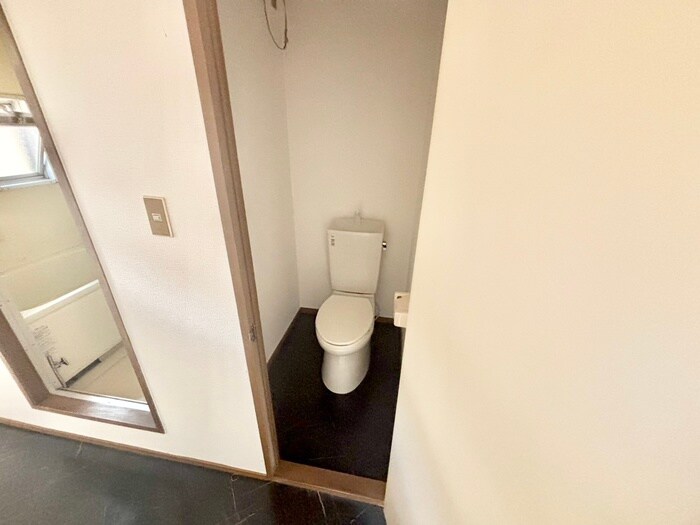 物件内観写真15　(トイレ)