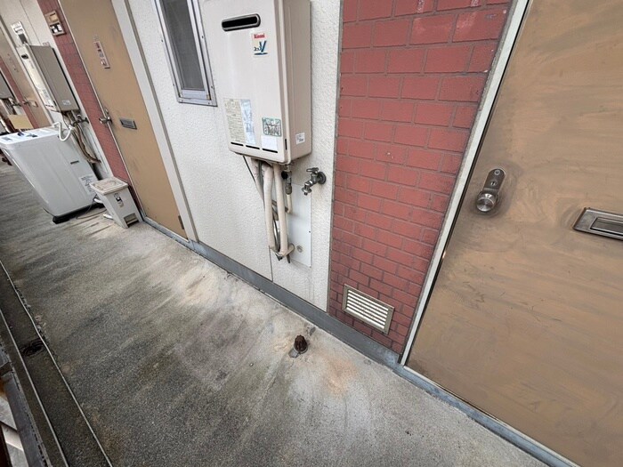 物件内観写真18　(洗濯機置場)