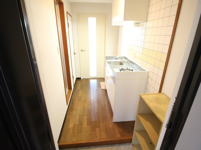 物件内観写真7　(玄関)