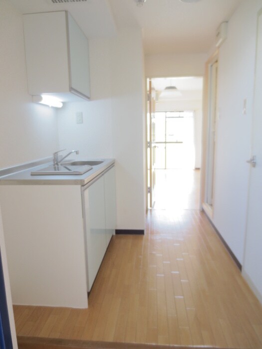 物件内観写真11　(廊下)