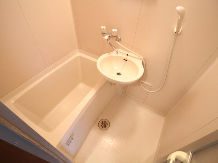 物件内観写真12　(バス／シャワールーム等)