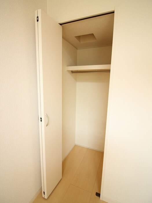 物件内観写真15　(収納)
