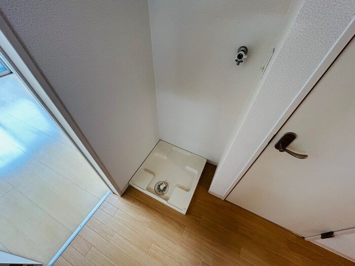 物件内観写真17　(洗濯機置場)