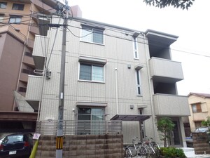 エムズコート北桜塚外観写真