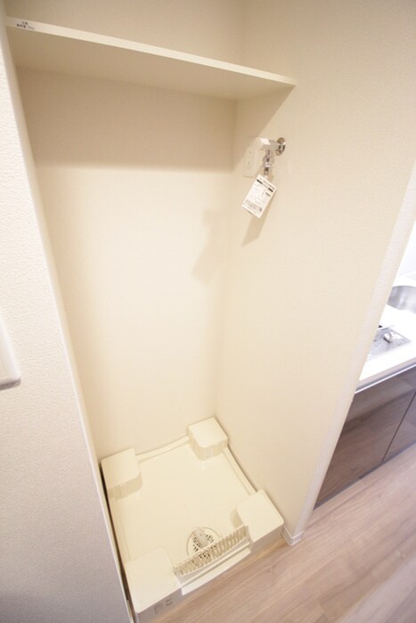 物件内観写真14　(洗濯機置場)