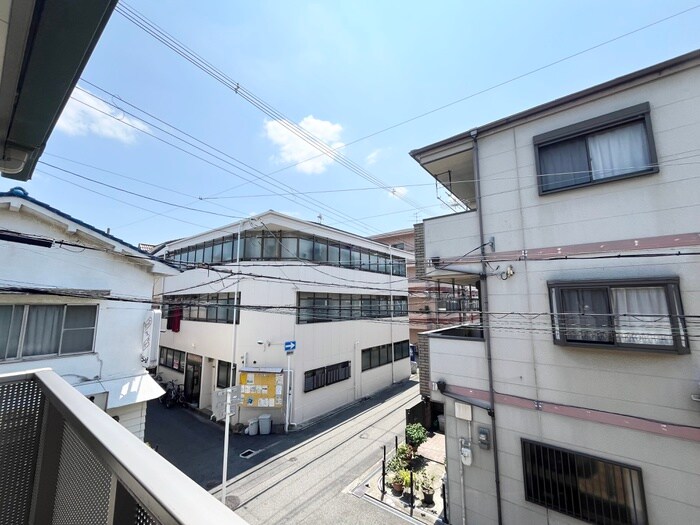 物件内観写真21　(室内からの展望)