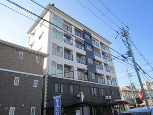 コ－ポかみすな外観写真