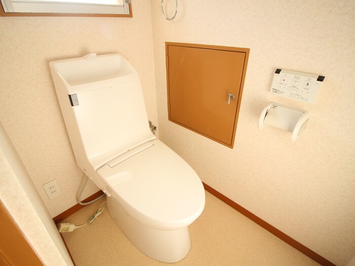 物件内観写真8　(トイレ)