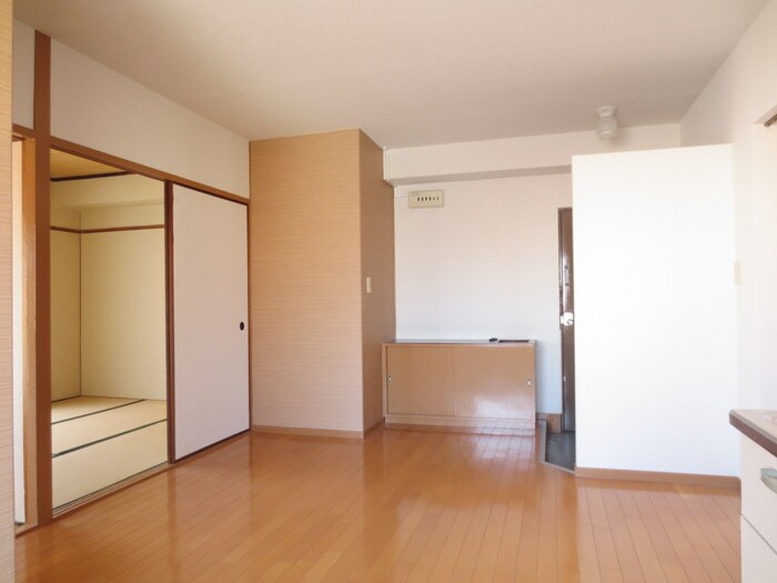 物件内観写真9　(居室)