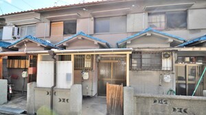 衣摺4丁目連棟貸家外観写真