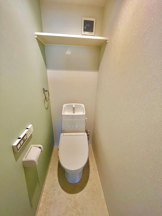 物件内観写真14　(トイレ)