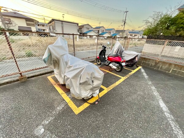 バイク置き場