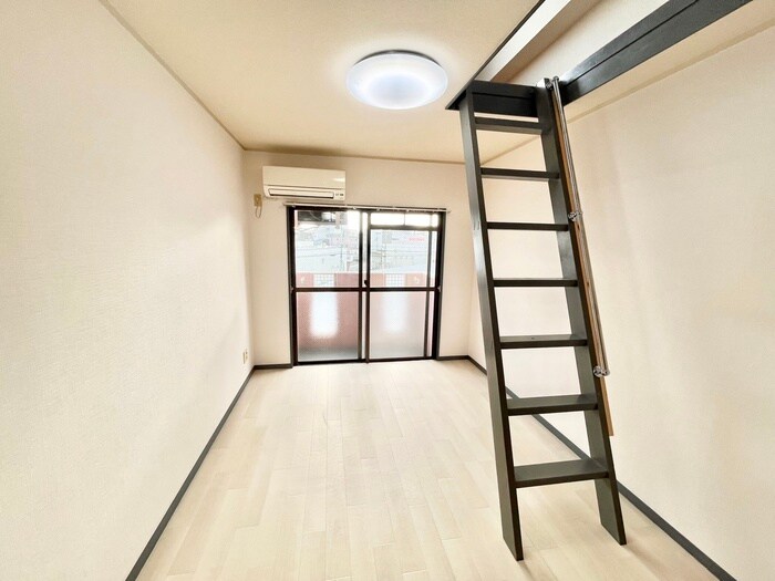 物件内観写真8　(居室)