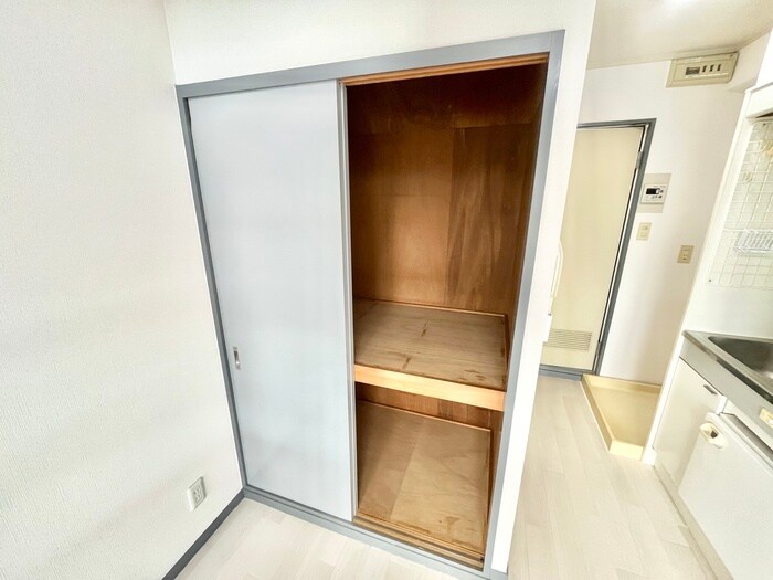 物件内観写真9　(収納)