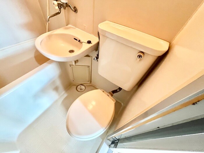 物件内観写真16　(トイレ)