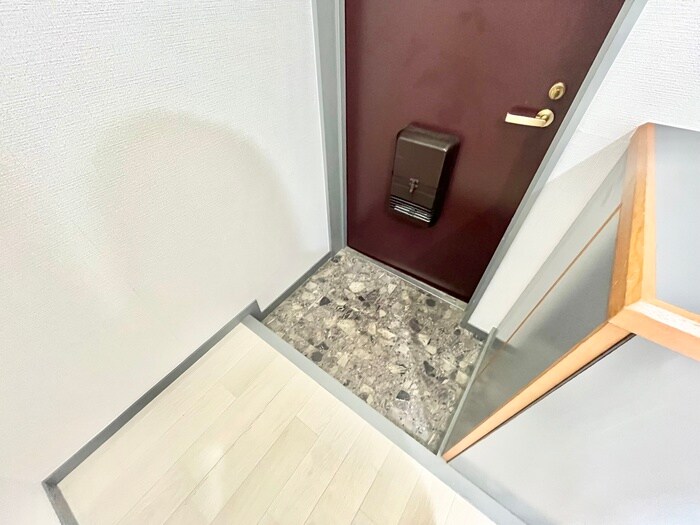 物件内観写真17　(玄関)
